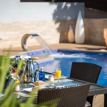 Villa With Amazing Sea View, Pool, Cinema And Proaudio