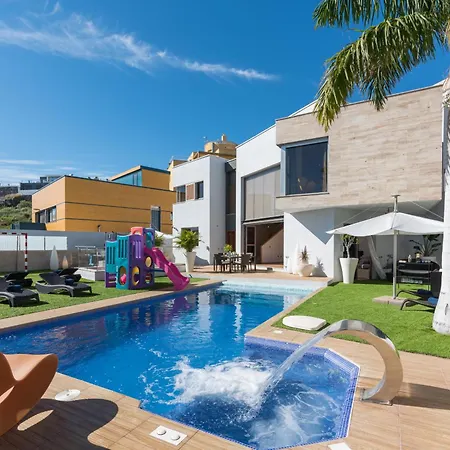 With Amazing Sea View, Pool, Cinema And Proaudio Villa Santa Cruz de Tenerife